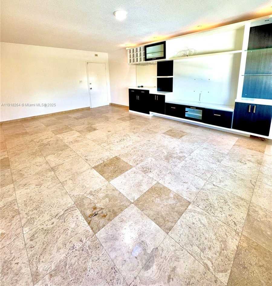 Small Image of 1020 94TH ST #402, Bay Harbor Islands Number 2