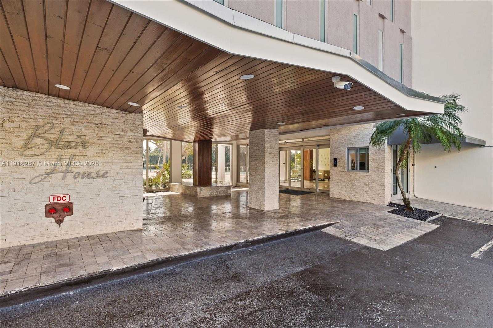 Small Image of 9102 WEST BAY HARBOR DR #5D, Bay Harbor Islands Number 57