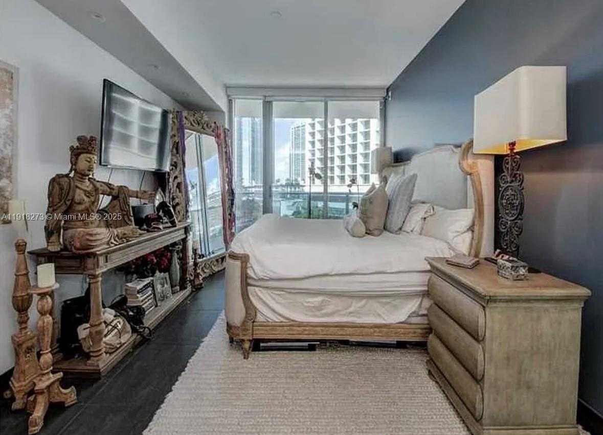 Small Image of 200 BISCAYNE BOULEVARD WAY #501, Miami Number 11