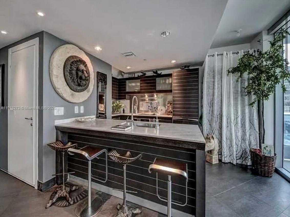 Small Image of 200 BISCAYNE BOULEVARD WAY #501, Miami Number 5