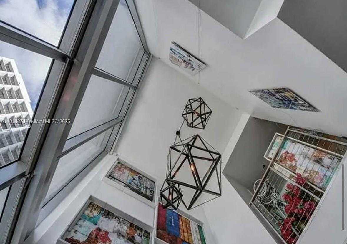 Small Image of 200 BISCAYNE BOULEVARD WAY #501, Miami Number 7