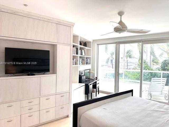 Small Image of 1000 SOUTH POINTE DR #201, Miami Beach Number 7