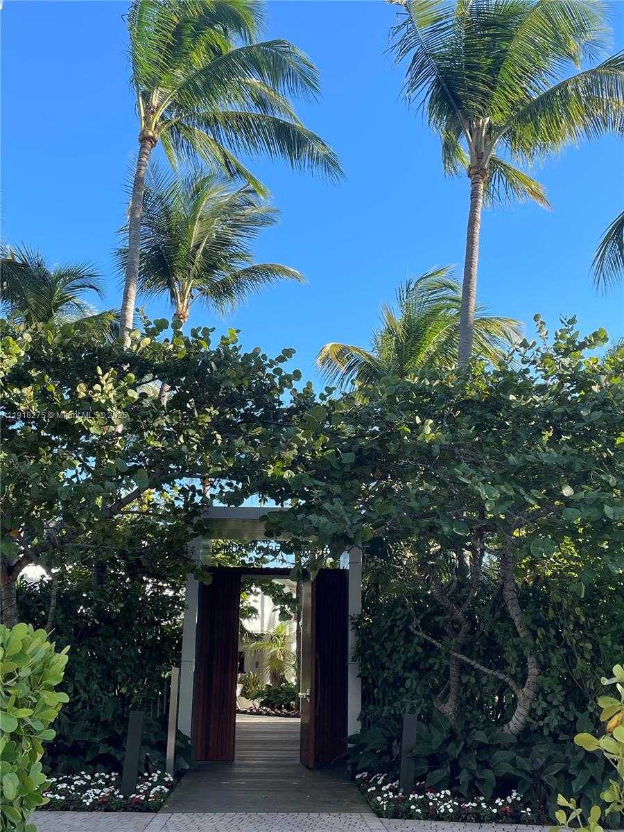 Small Image of 1000 SOUTH POINTE DR #201, Miami Beach Number 9