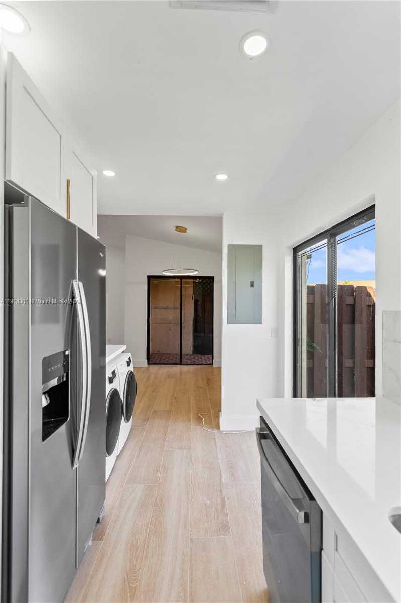 Small Image of 6225 NORTH WEST 171ST ST #6225, Hialeah Number 18