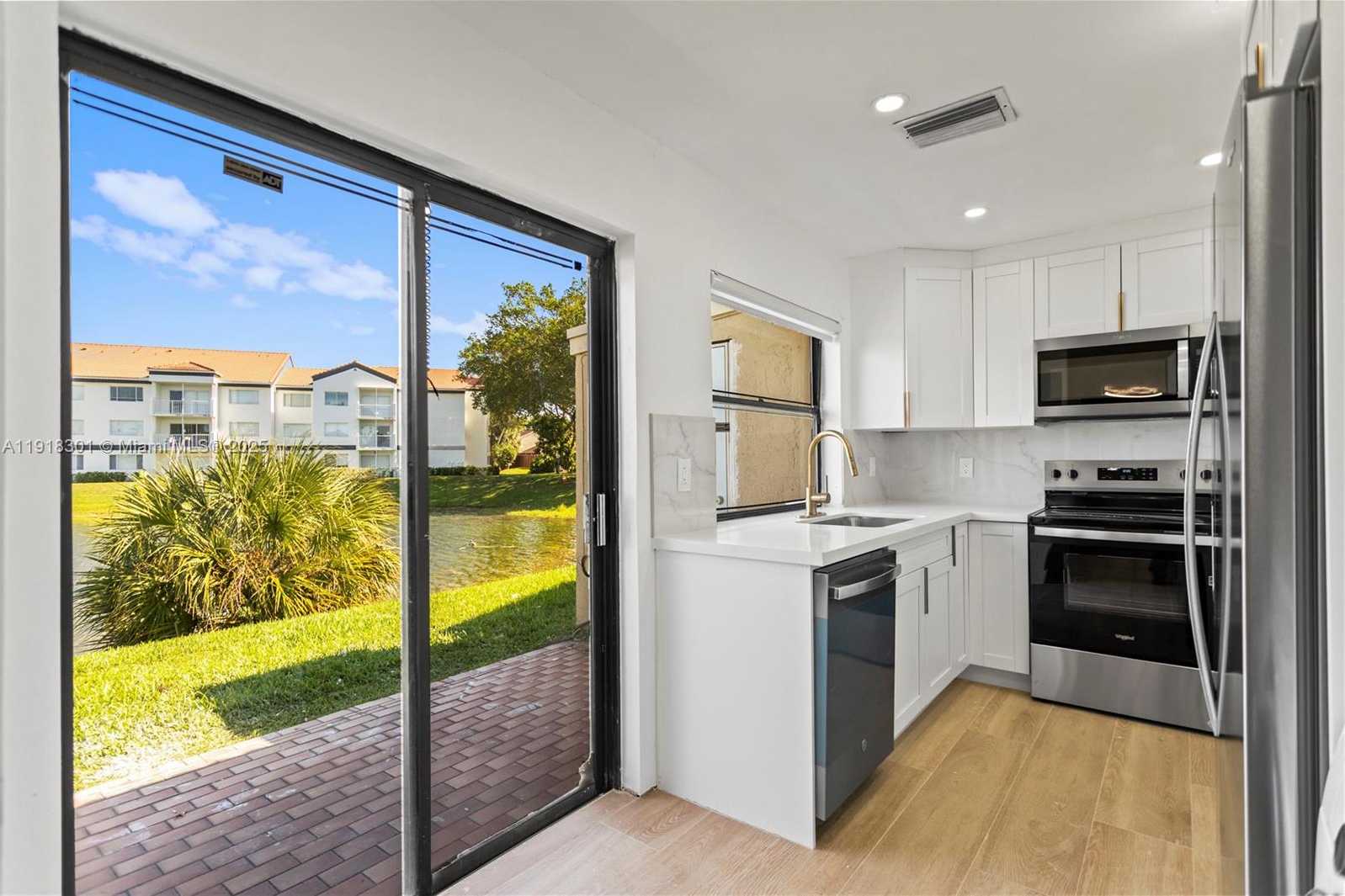 Small Image of 6225 NORTH WEST 171ST ST #6225, Hialeah Number 20