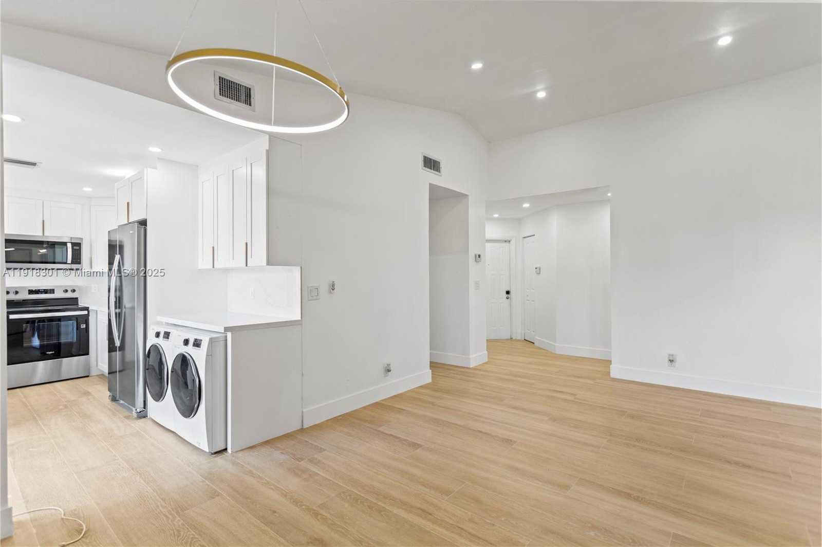 Small Image of 6225 NORTH WEST 171ST ST #6225, Hialeah Number 23