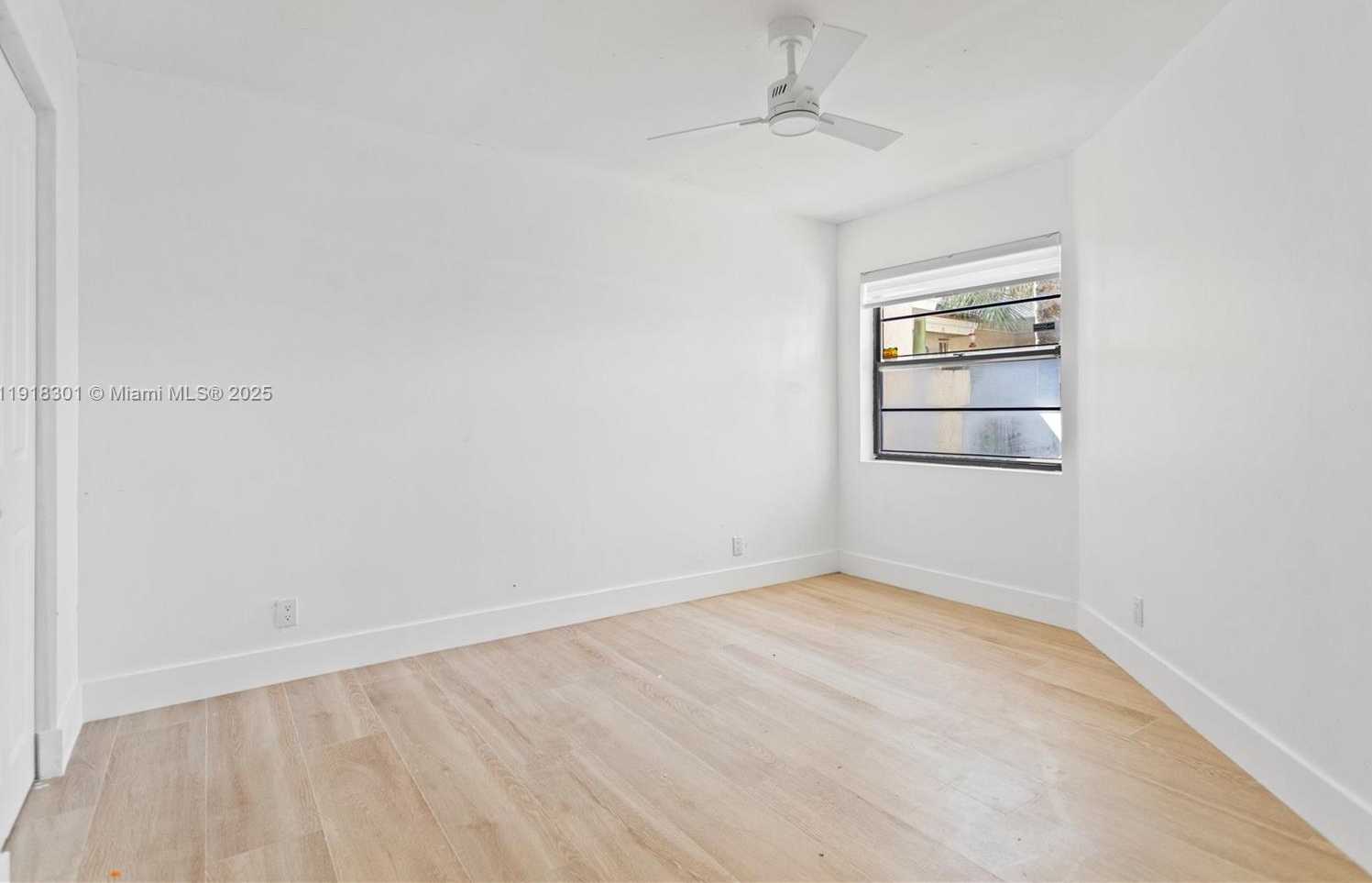 Small Image of 6225 NORTH WEST 171ST ST #6225, Hialeah Number 29