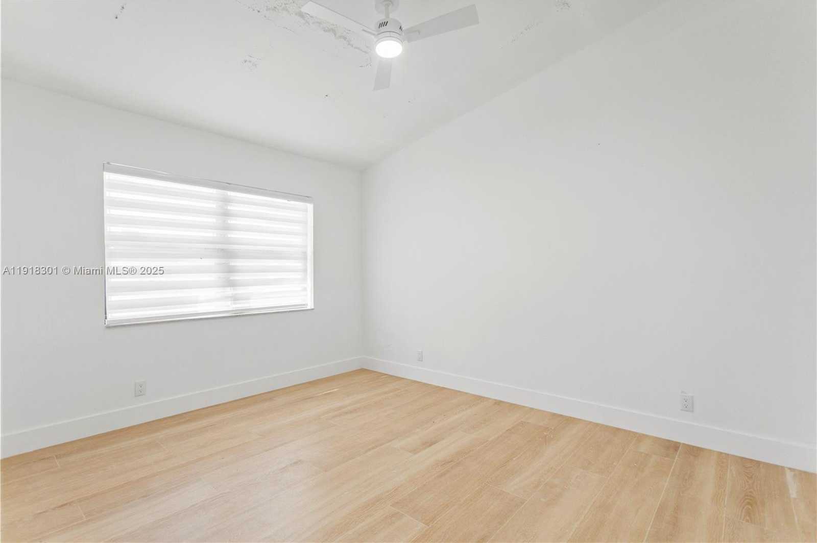 Small Image of 6225 NORTH WEST 171ST ST #6225, Hialeah Number 35