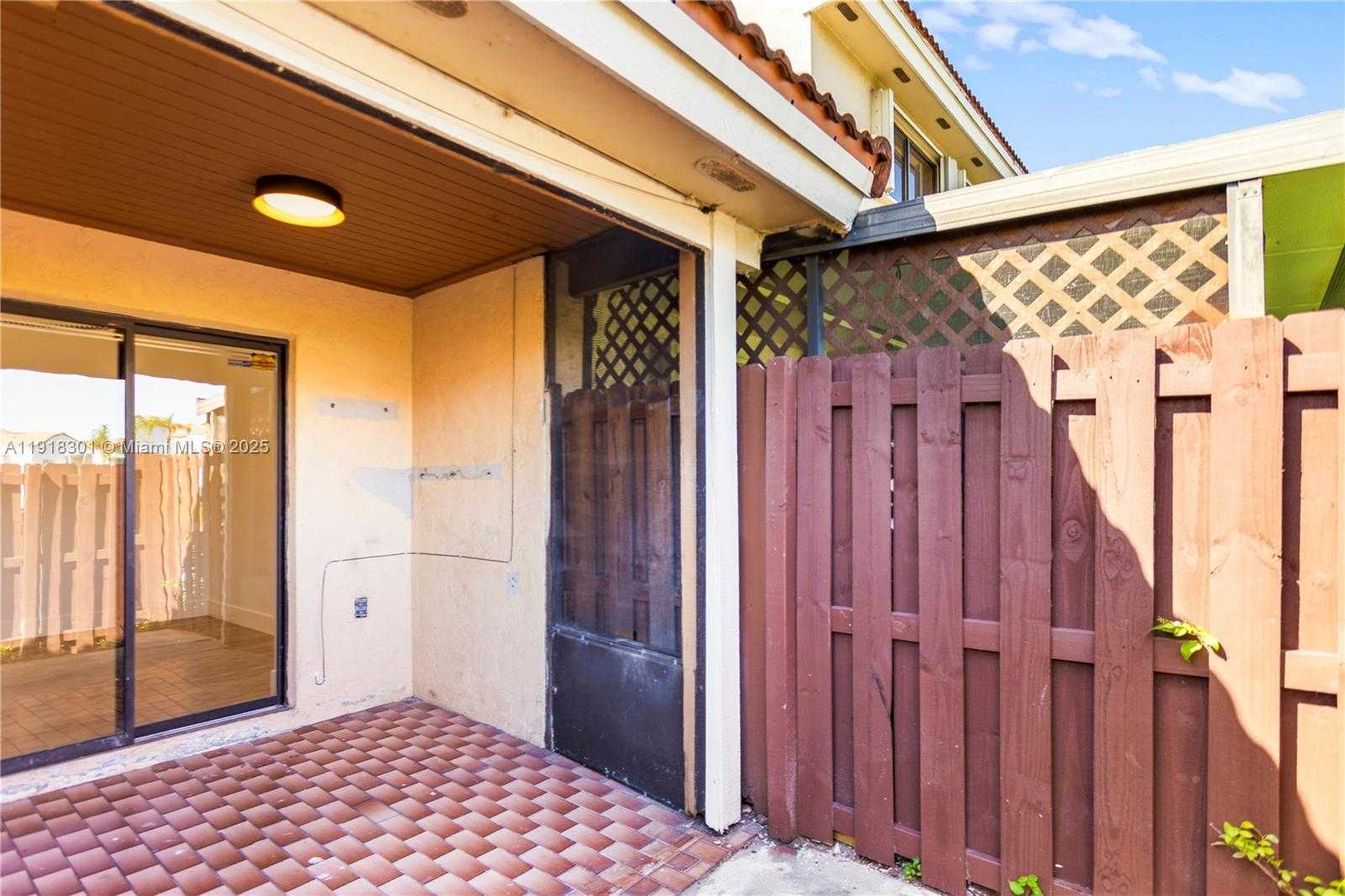 Small Image of 6225 NORTH WEST 171ST ST #6225, Hialeah Number 38