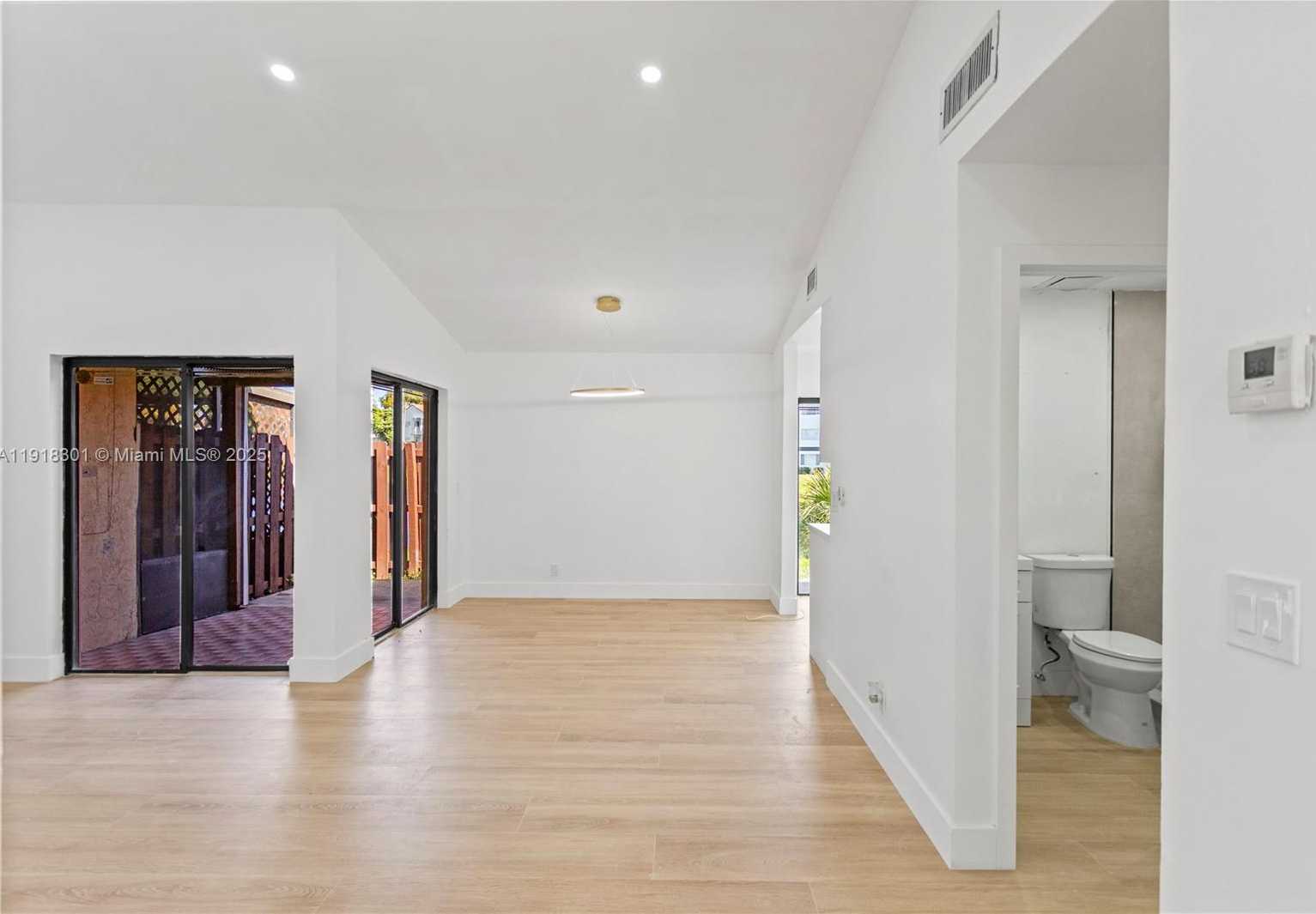 Small Image of 6225 NORTH WEST 171ST ST #6225, Hialeah Number 7