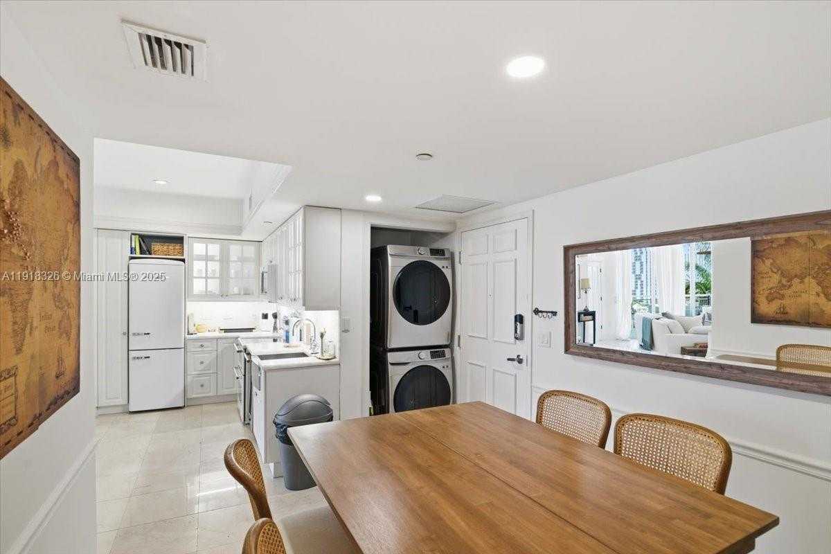 Small Image of 350 SOUTH MIAMI AVE #1205, Miami Number 5