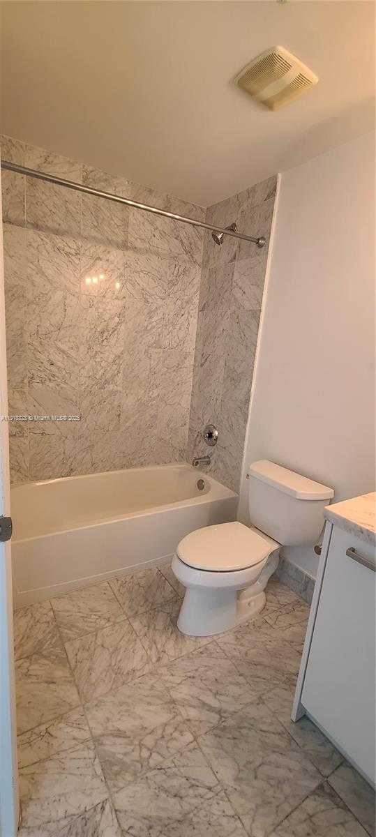 Small Image of 244 BISCAYNE BLVD #3109, Miami Number 11