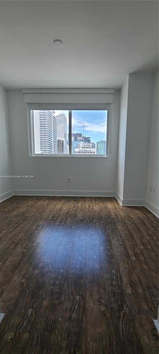 Small Image of 244 BISCAYNE BLVD #3109, Miami Number 14