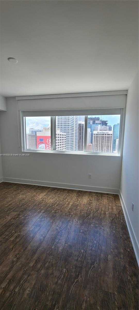 Small Image of 244 BISCAYNE BLVD #3109, Miami Number 16