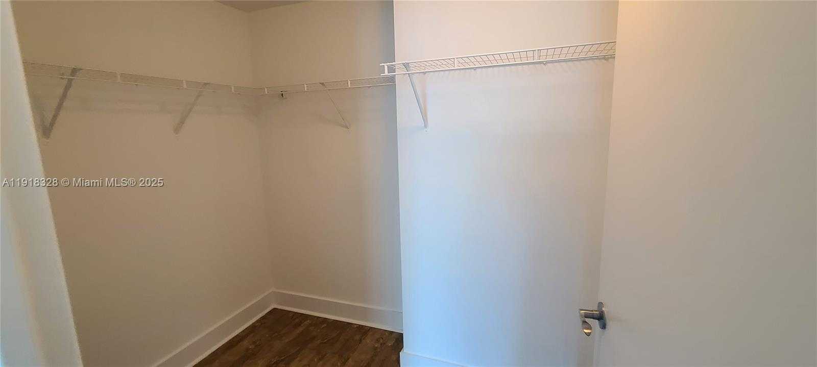 Small Image of 244 BISCAYNE BLVD #3109, Miami Number 26