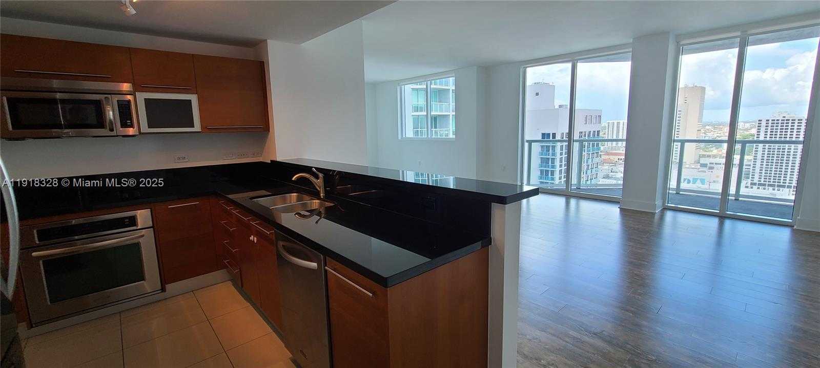 Small Image of 244 BISCAYNE BLVD #3109, Miami Number 4