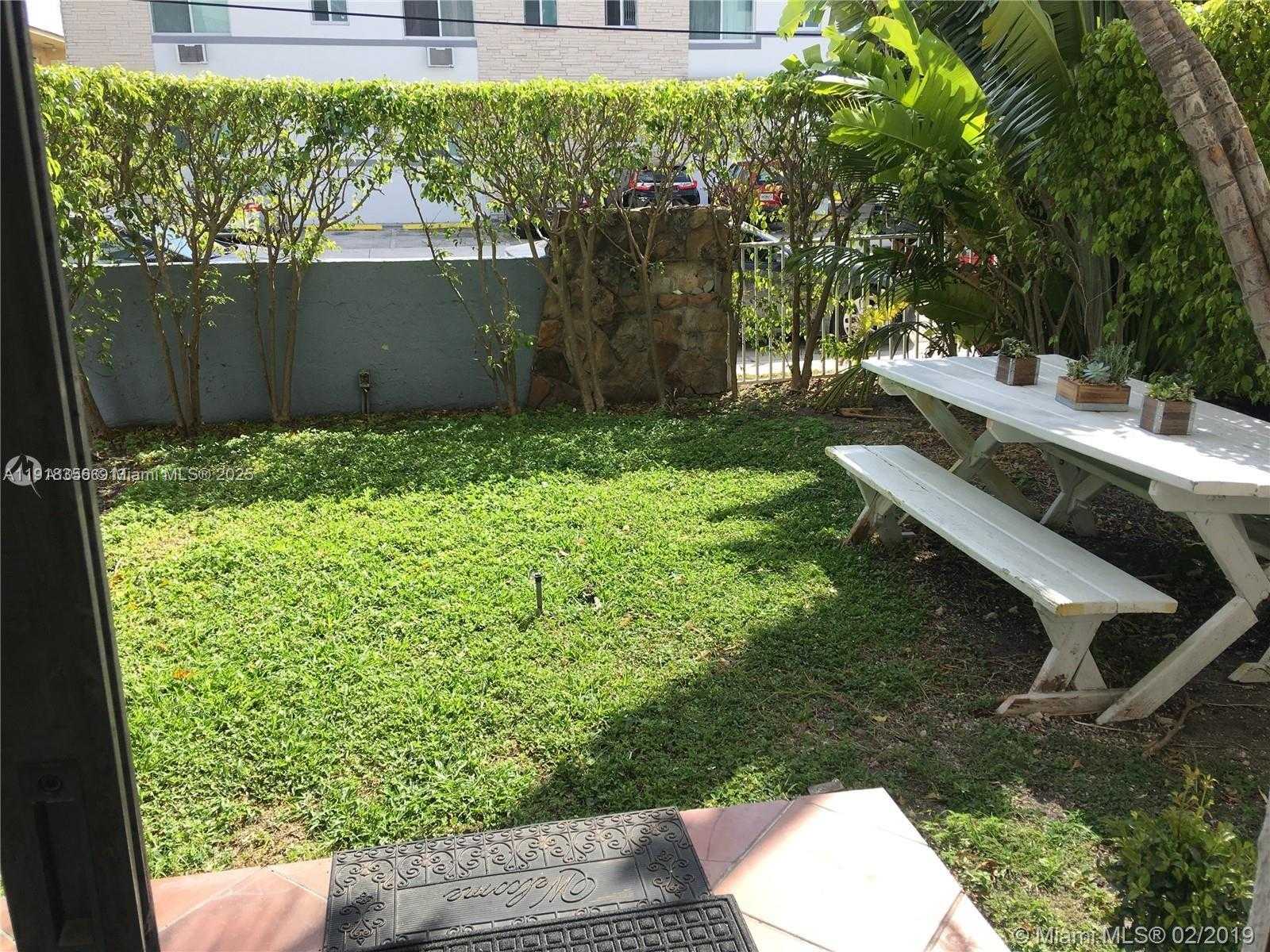 Small Image of 1801 SOUTH TREASURE DR #124, North Bay Village Number 2