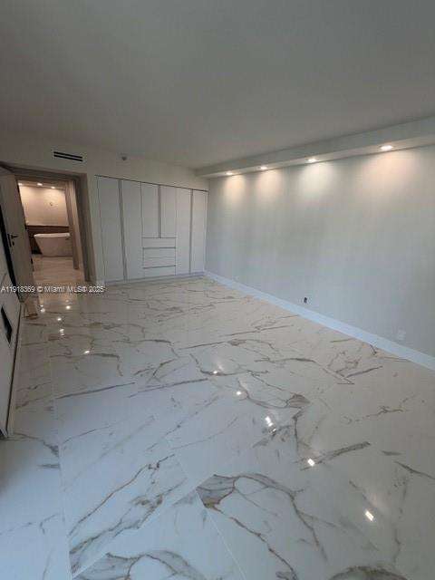 Small Image of 19707 TURNBERRY WAY #20L, Aventura Number 11