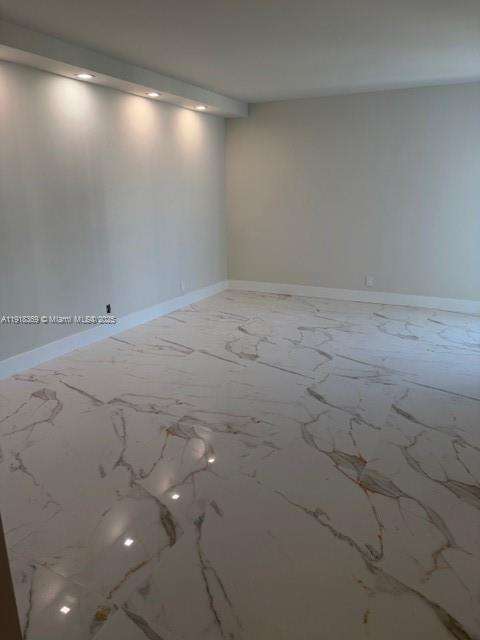 Small Image of 19707 TURNBERRY WAY #20L, Aventura Number 14