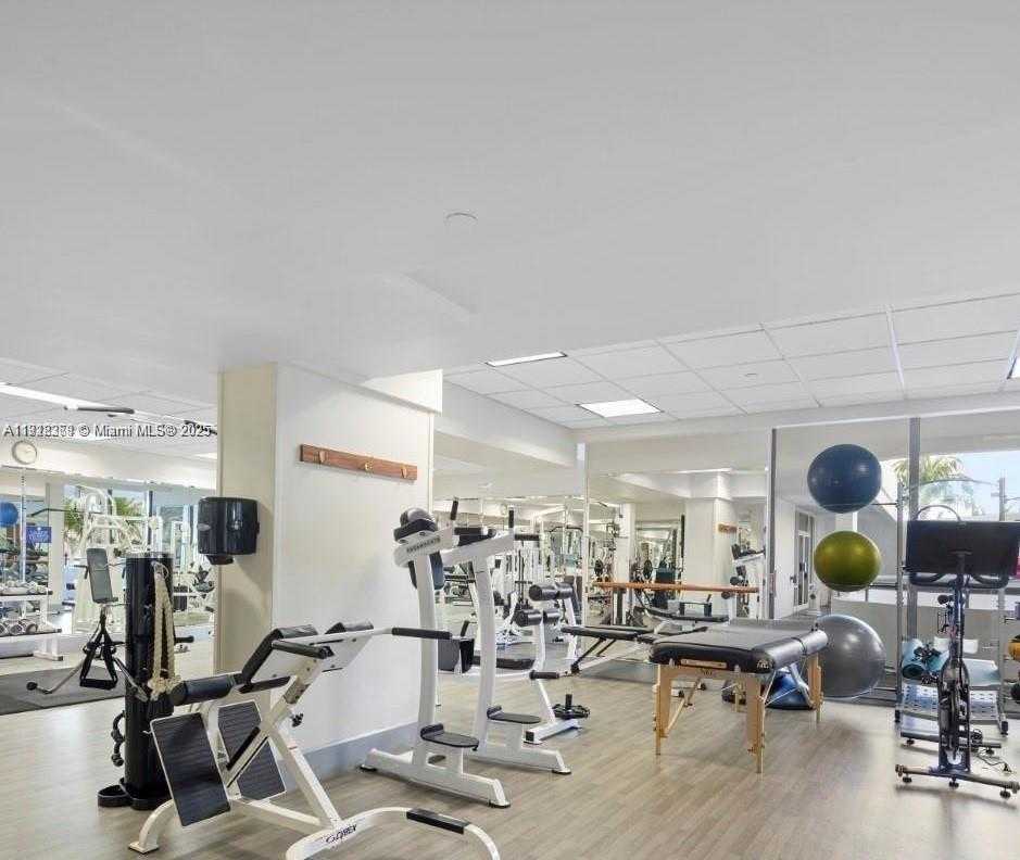 Small Image of 19707 TURNBERRY WAY #20L, Aventura Number 26