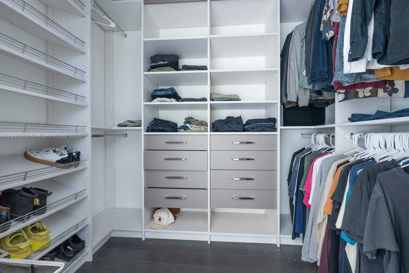 Small Image of 3062 BIRD AVE #D1, Miami Number 12