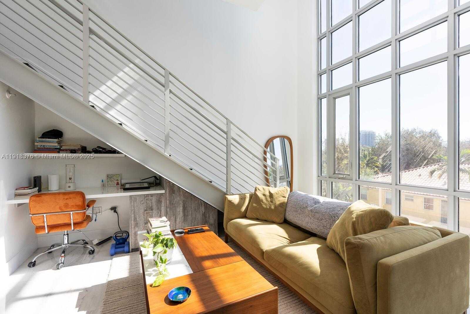 Small Image of 3062 BIRD AVE #D1, Miami Number 4