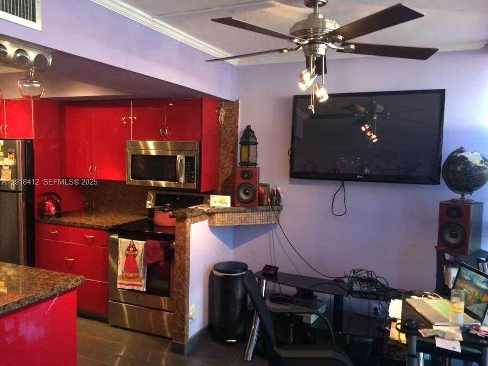 Small Image of Hallandale Beach Number 2