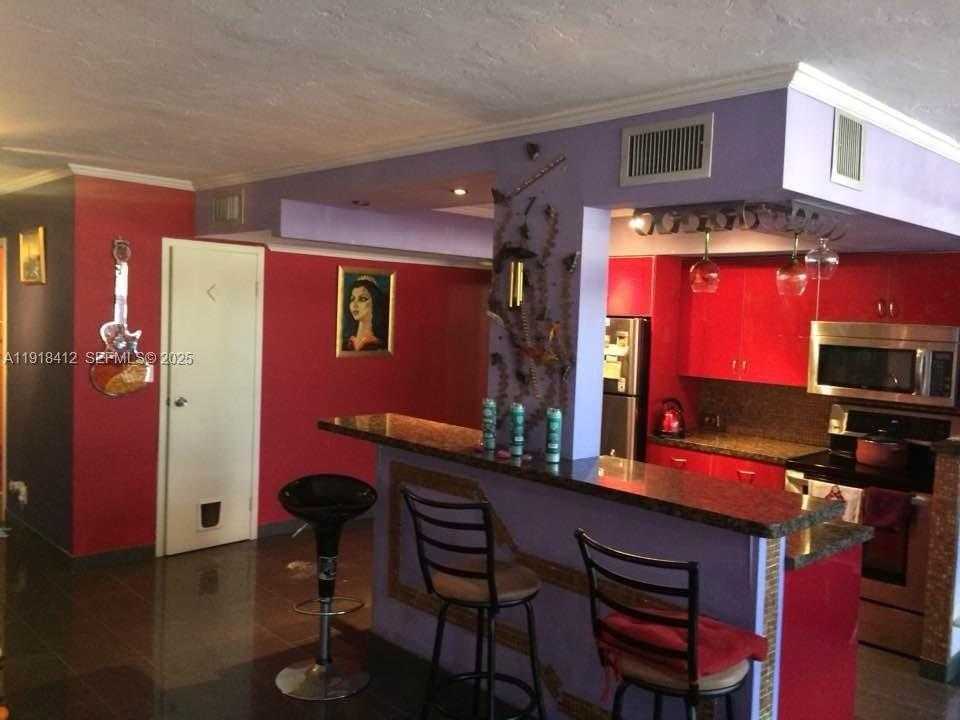 Small Image of Hallandale Beach Number 3