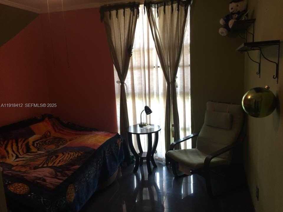 Small Image of Hallandale Beach Number 9