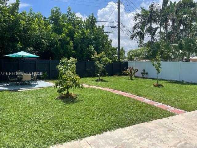 Small Image of 40 NORTH EAST 48TH CT #1, Oakland Park Number 24