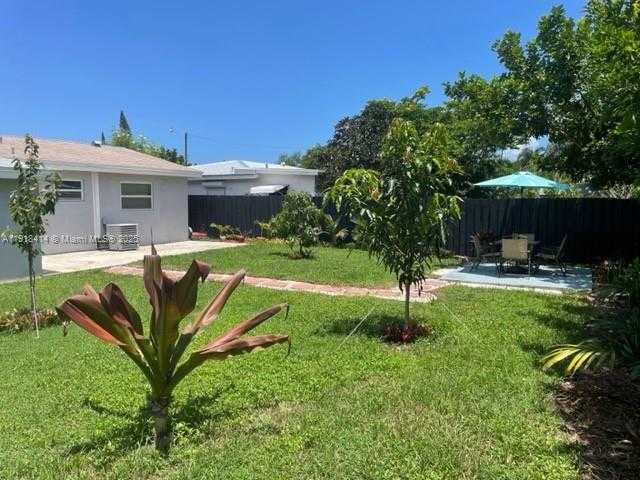 Small Image of 40 NORTH EAST 48TH CT #1, Oakland Park Number 6
