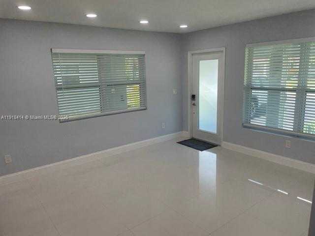 Small Image of 40 NORTH EAST 48TH CT #1, Oakland Park Number 7
