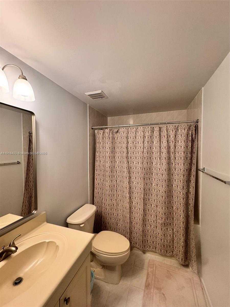 Small Image of 6340 NORTH WEST 114TH AVE #101, Doral Number 14