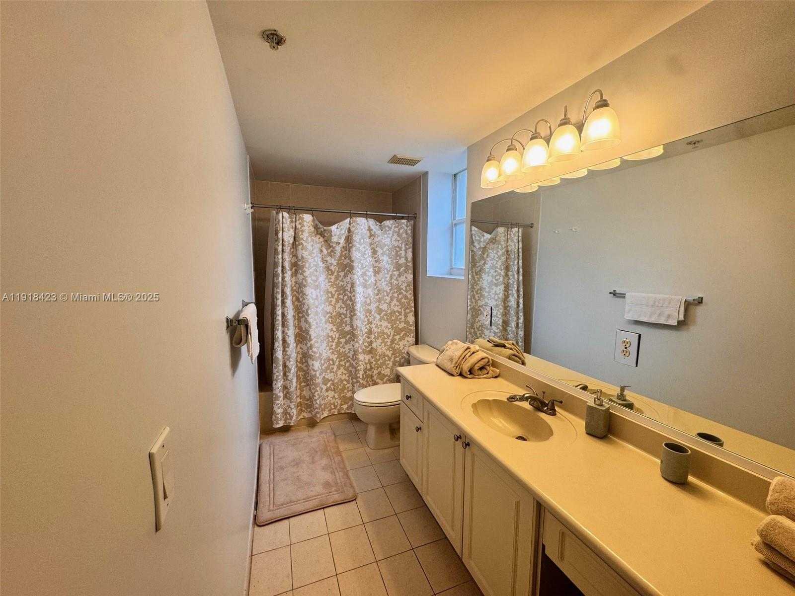 Small Image of 6340 NORTH WEST 114TH AVE #101, Doral Number 15