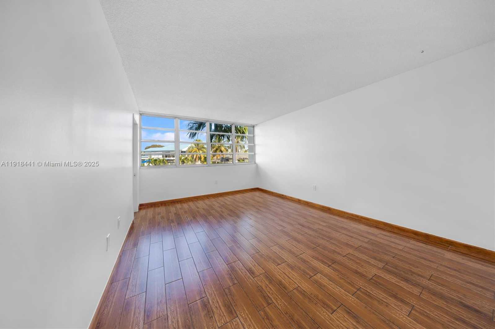 Small Image of 2841 NORTH EAST 163RD ST #215, North Miami Beach Number 17