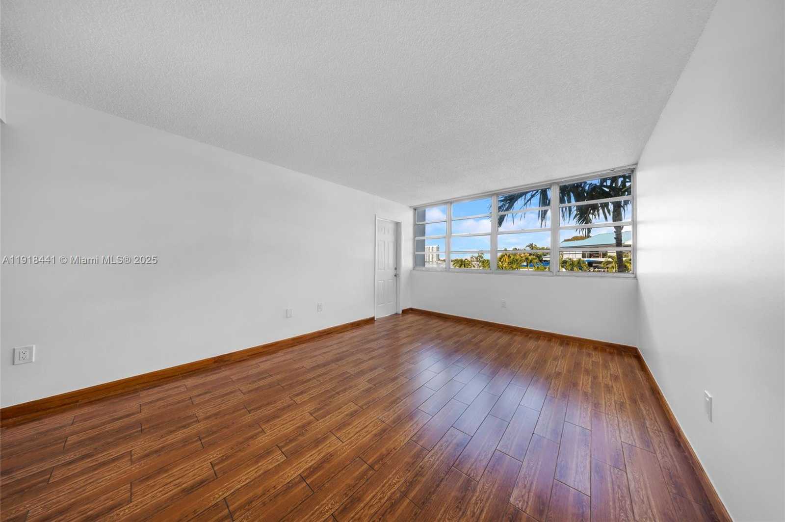 Small Image of 2841 NORTH EAST 163RD ST #215, North Miami Beach Number 18