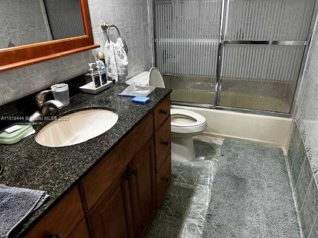 Small Image of 5401 COLLINS AVE #814, Miami Beach Number 24