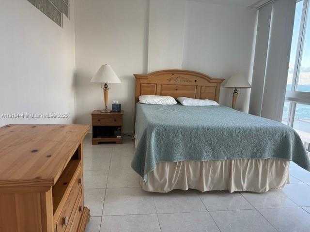 Small Image of 5401 COLLINS AVE #814, Miami Beach Number 37