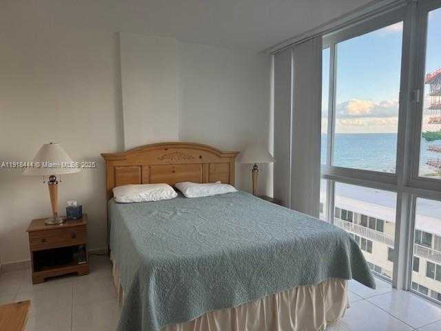 Small Image of 5401 COLLINS AVE #814, Miami Beach Number 40