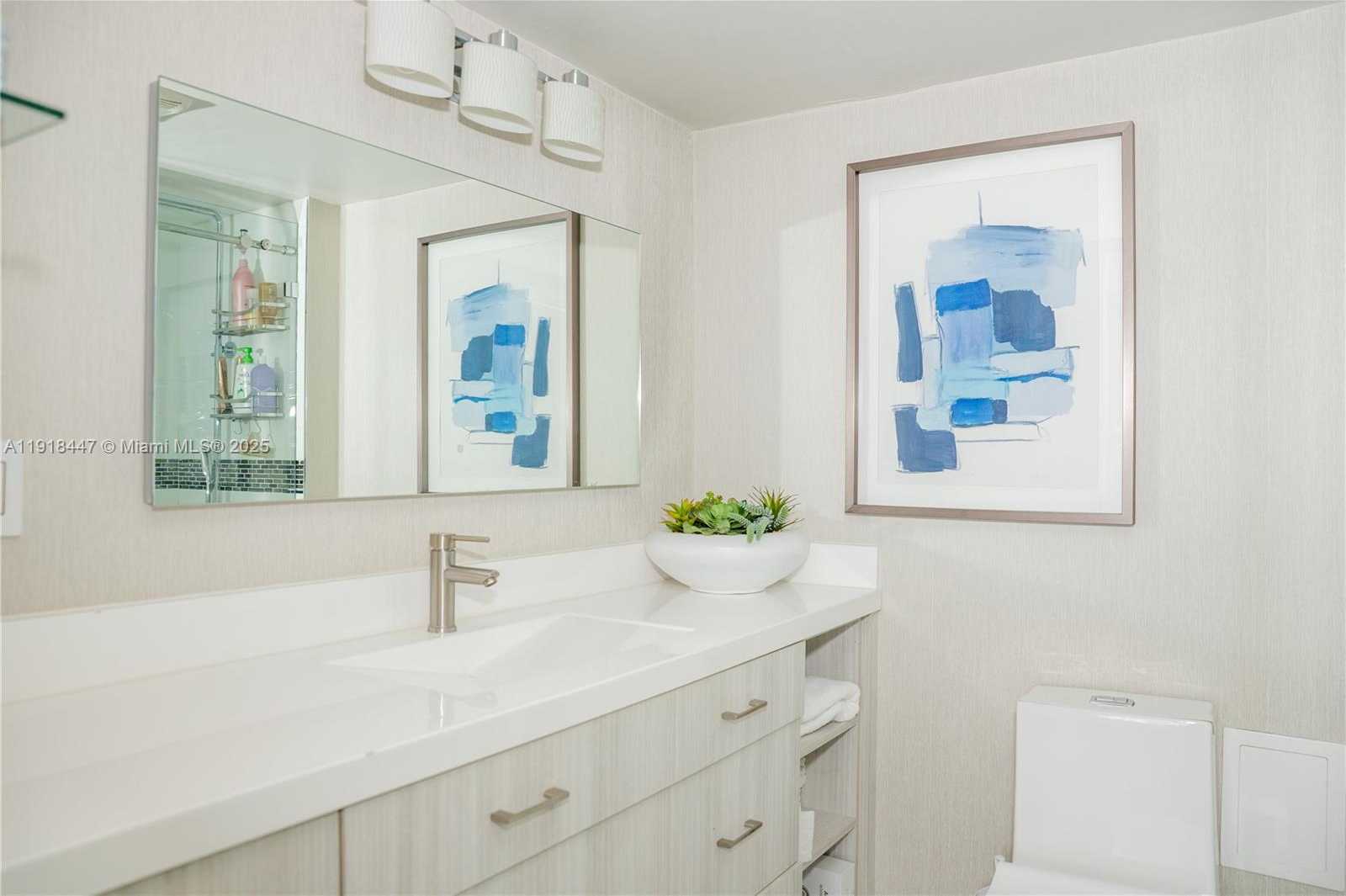 Small Image of 3375 NORTH COUNTRY CLUB DR #205, Aventura Number 10