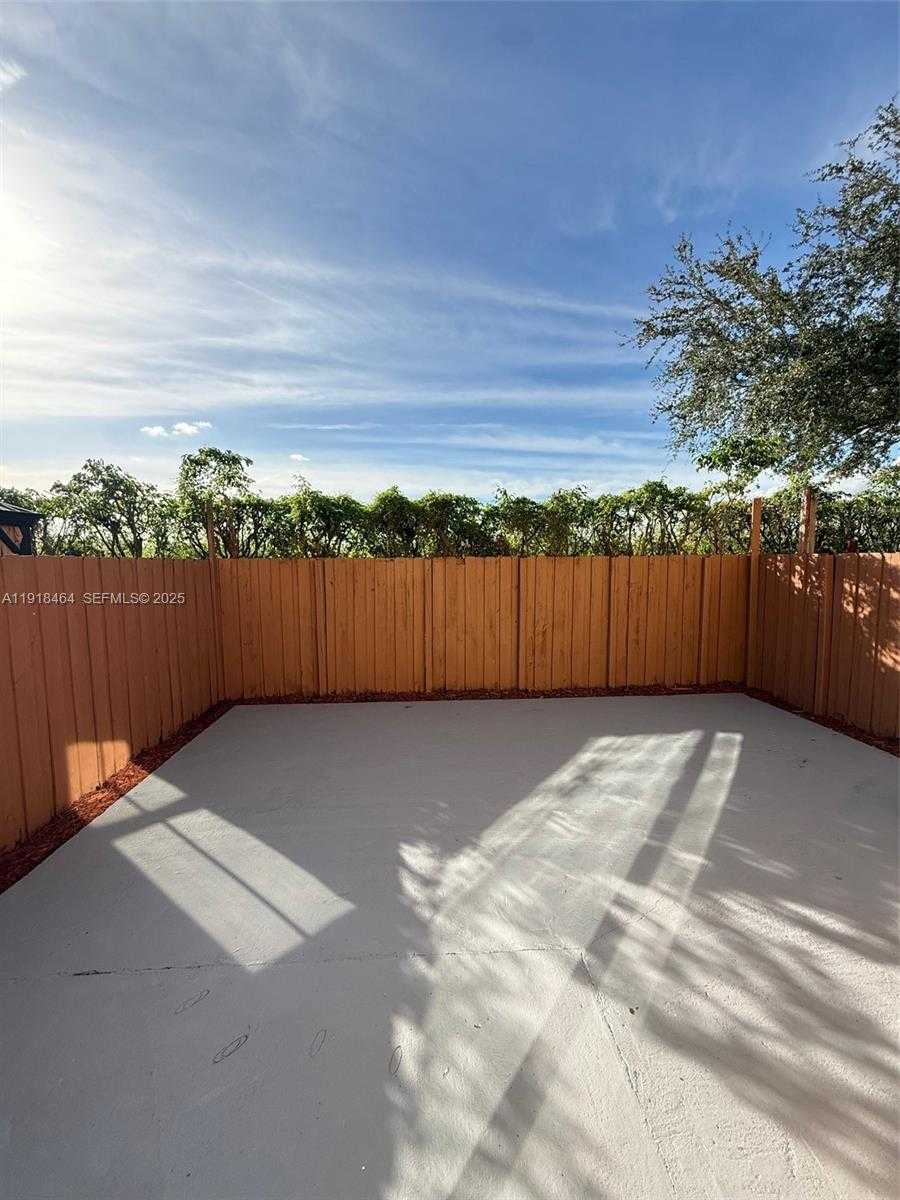 Small Image of 8528 SOUTH WEST 166TH PL #8528, Miami Number 12