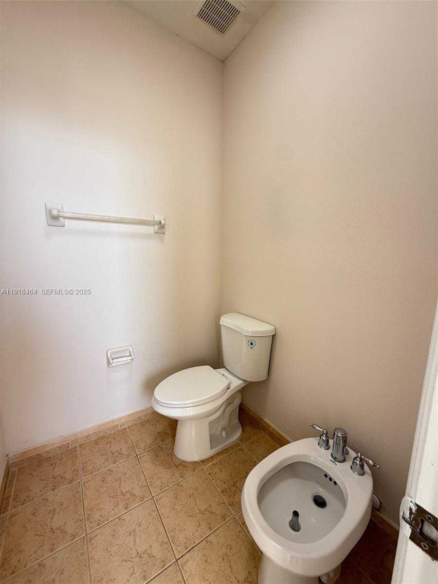 Small Image of 8528 SOUTH WEST 166TH PL #8528, Miami Number 20