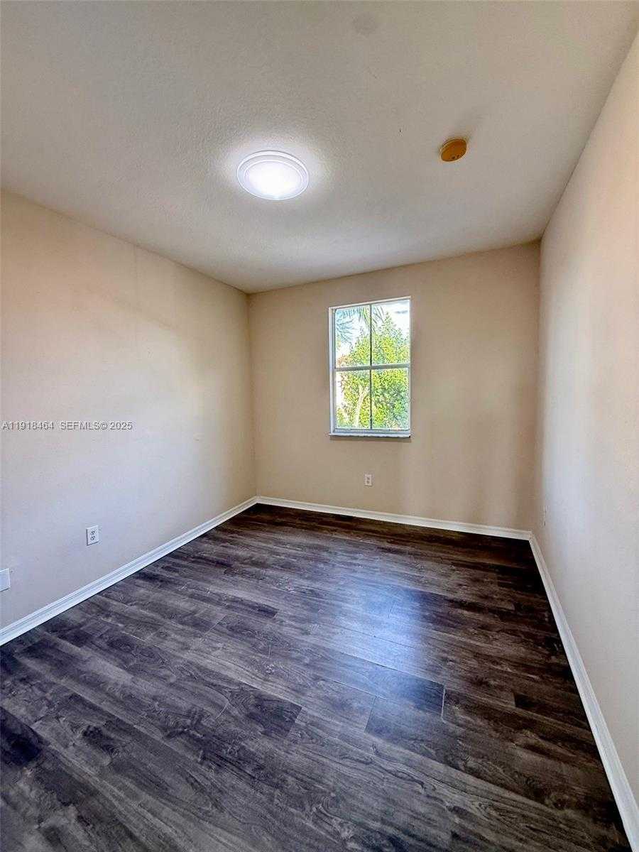 Small Image of 8528 SOUTH WEST 166TH PL #8528, Miami Number 24