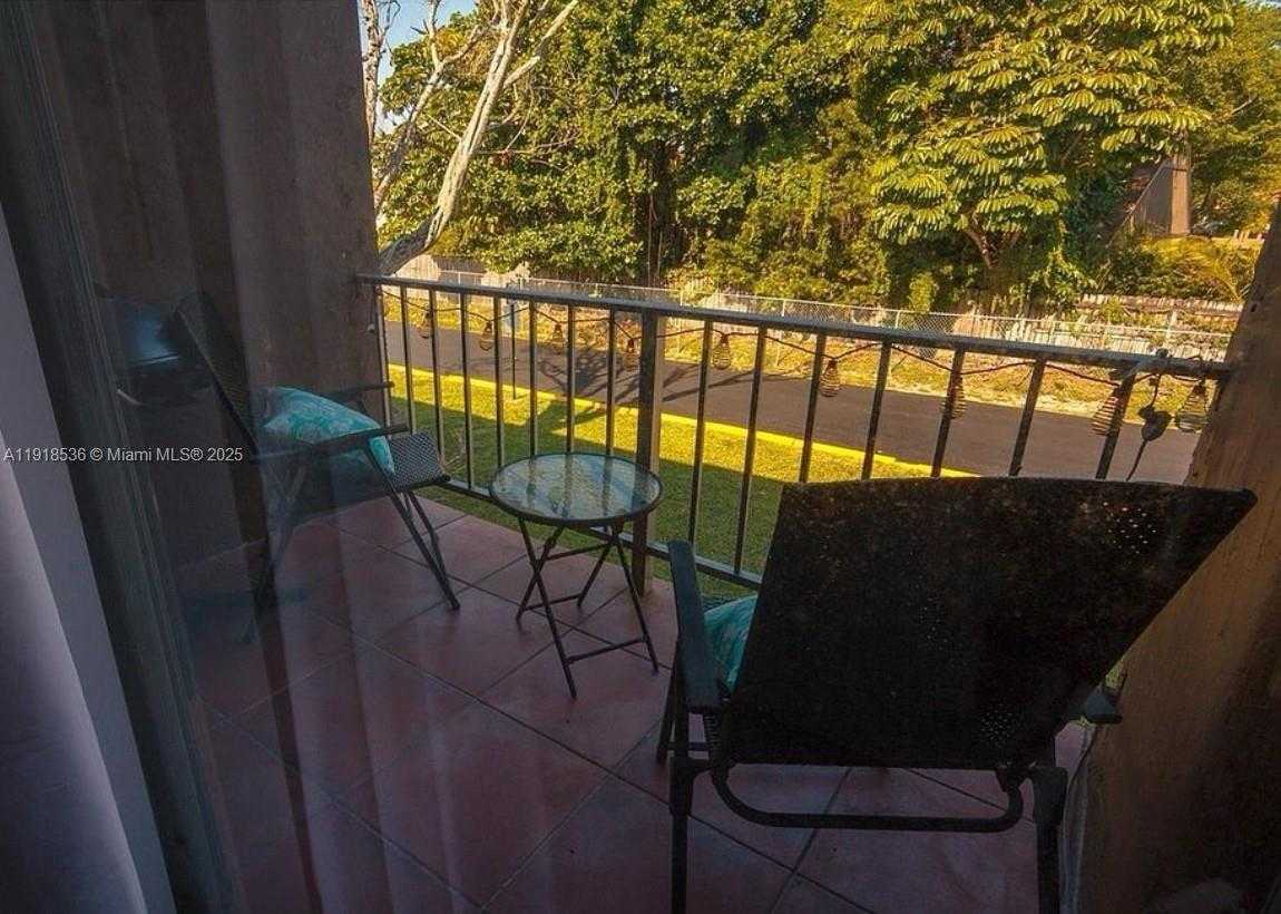 Small Image of 9453 SOUTH WEST 76TH ST #S7, Miami Number 12