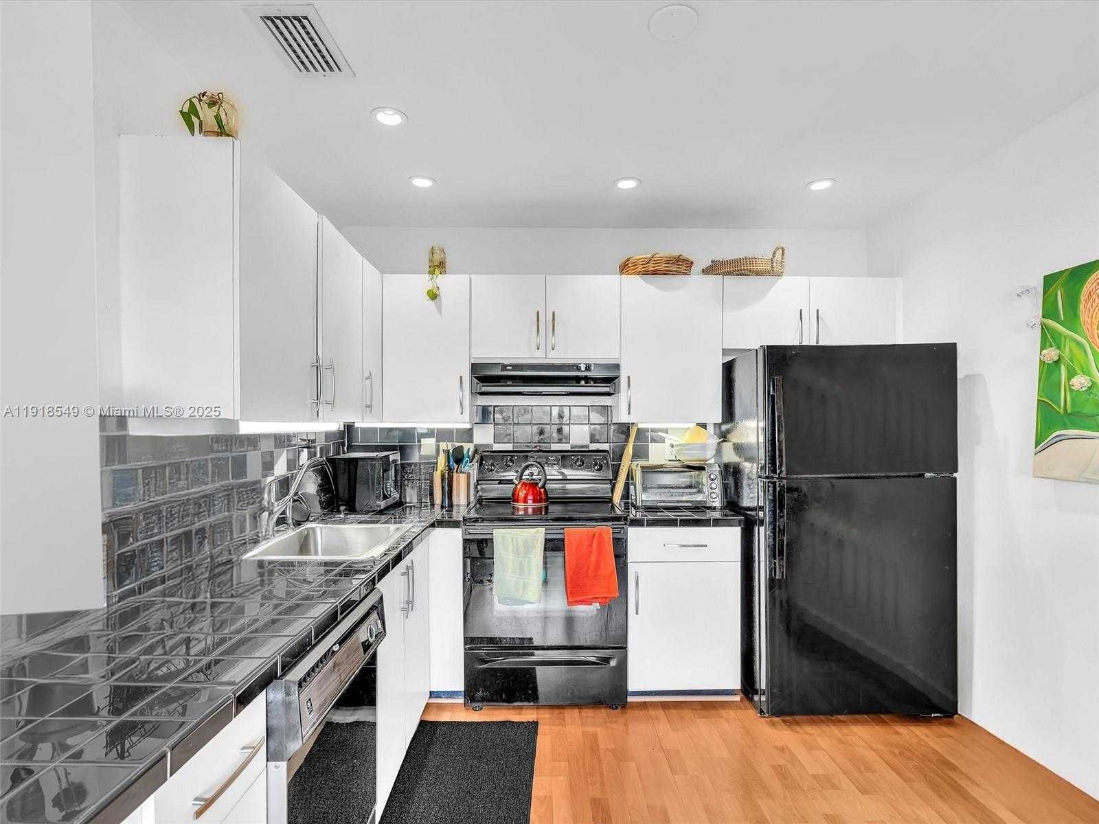 Small Image of 3558 MAGELLAN CIR #133, Aventura Number 10