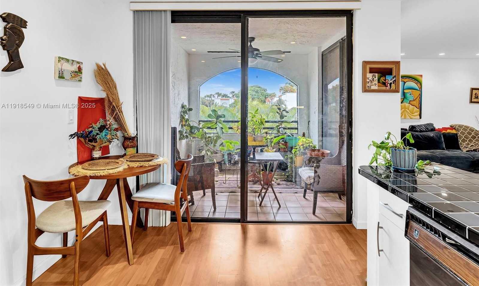 Small Image of 3558 MAGELLAN CIR #133, Aventura Number 13