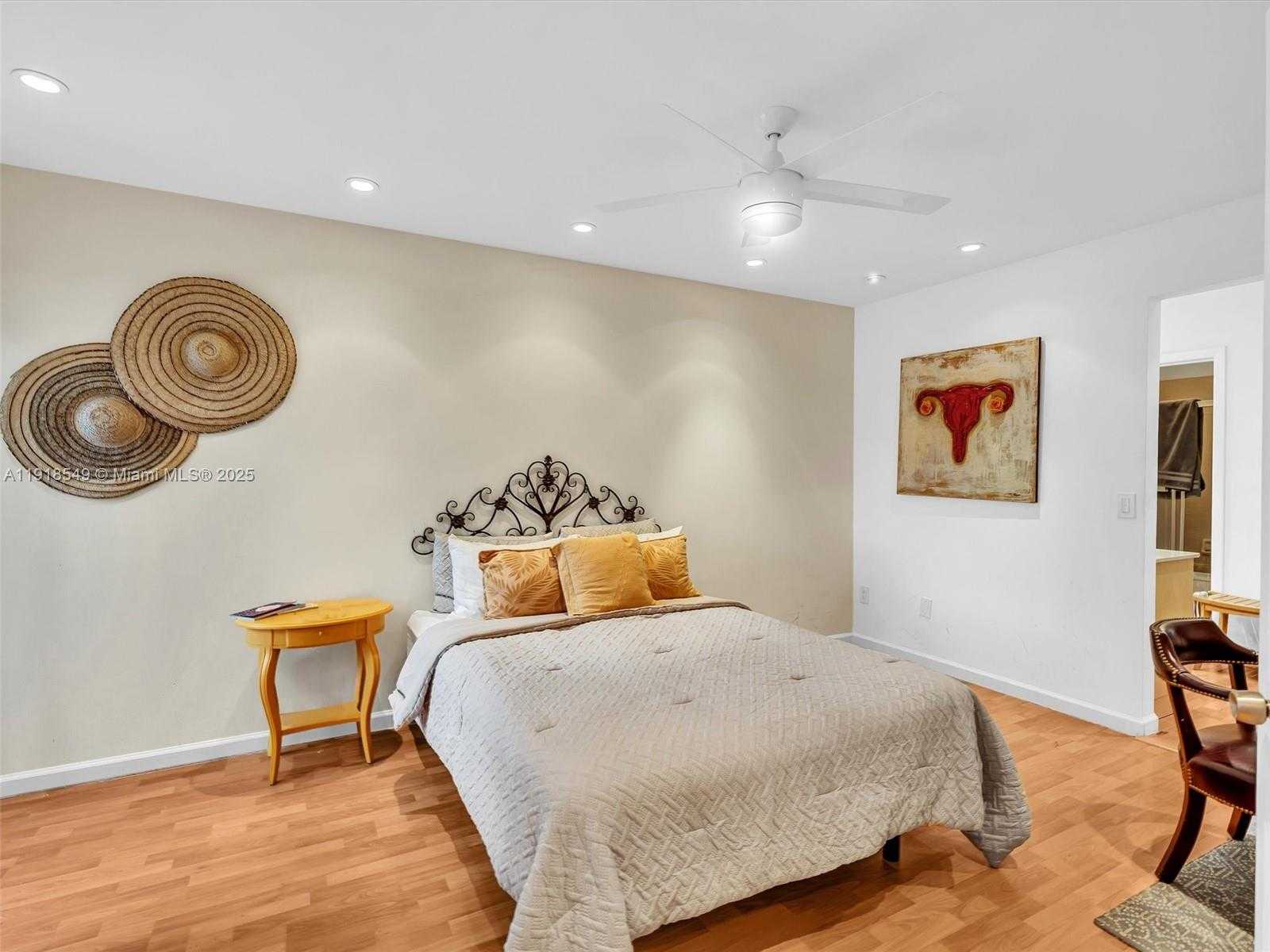 Small Image of 3558 MAGELLAN CIR #133, Aventura Number 25