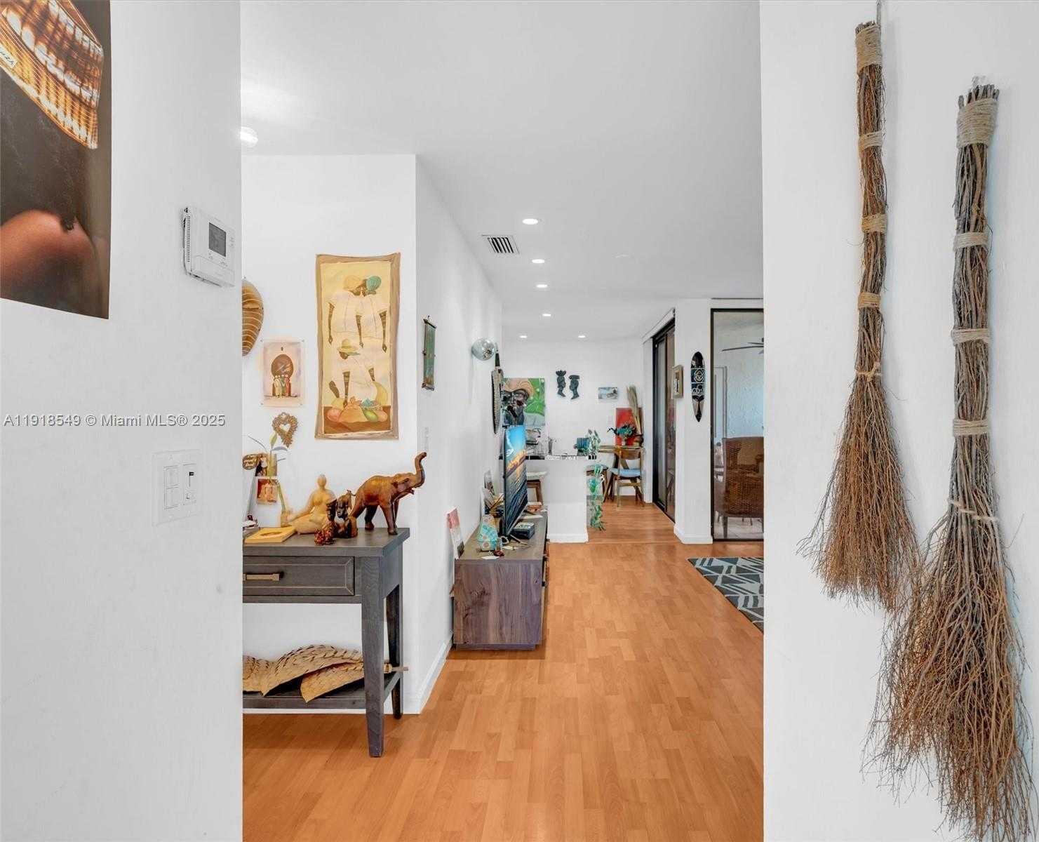 Small Image of 3558 MAGELLAN CIR #133, Aventura Number 3