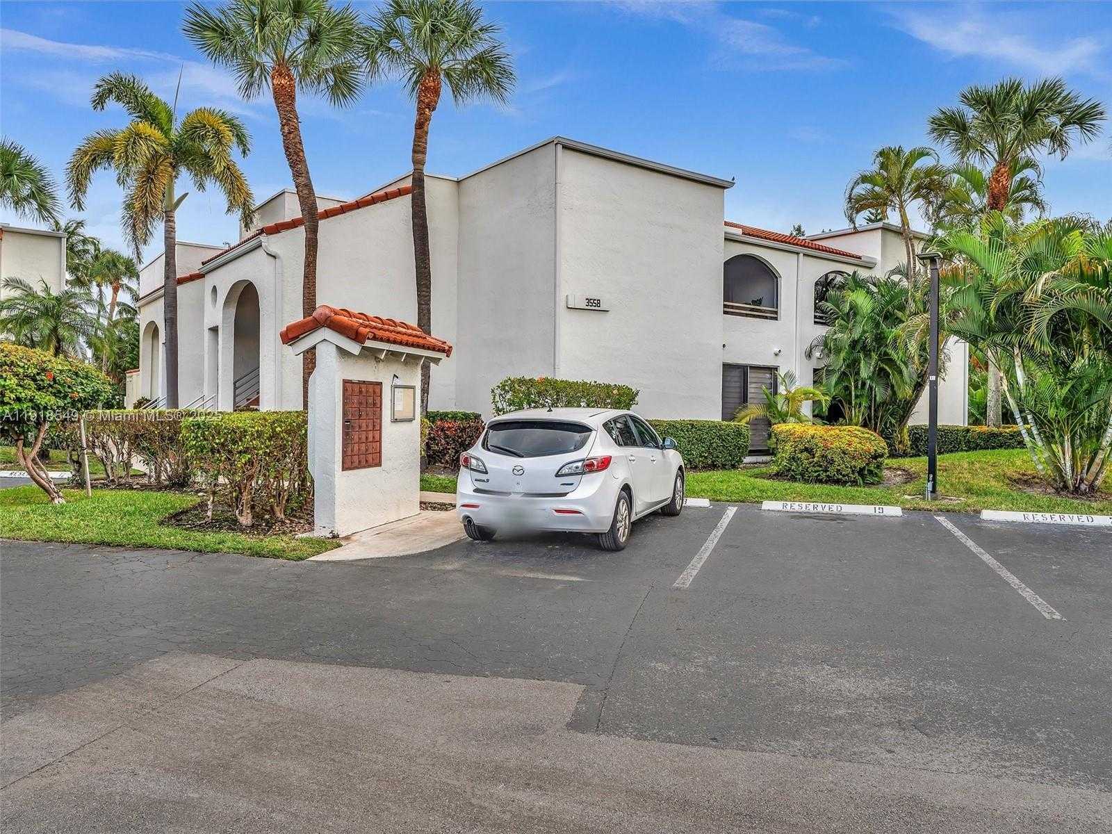 Small Image of 3558 MAGELLAN CIR #133, Aventura Number 33