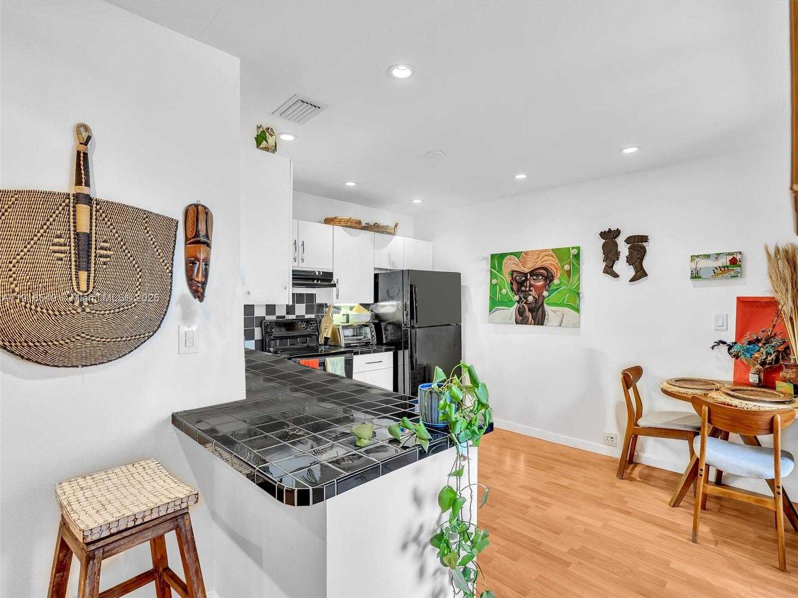 Small Image of 3558 MAGELLAN CIR #133, Aventura Number 9